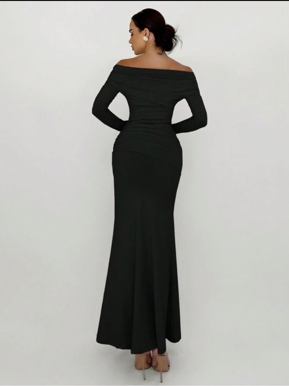 Elegant Black Long-Sleeve Women’s Top with Rosette Detail - Picture 2 of 6